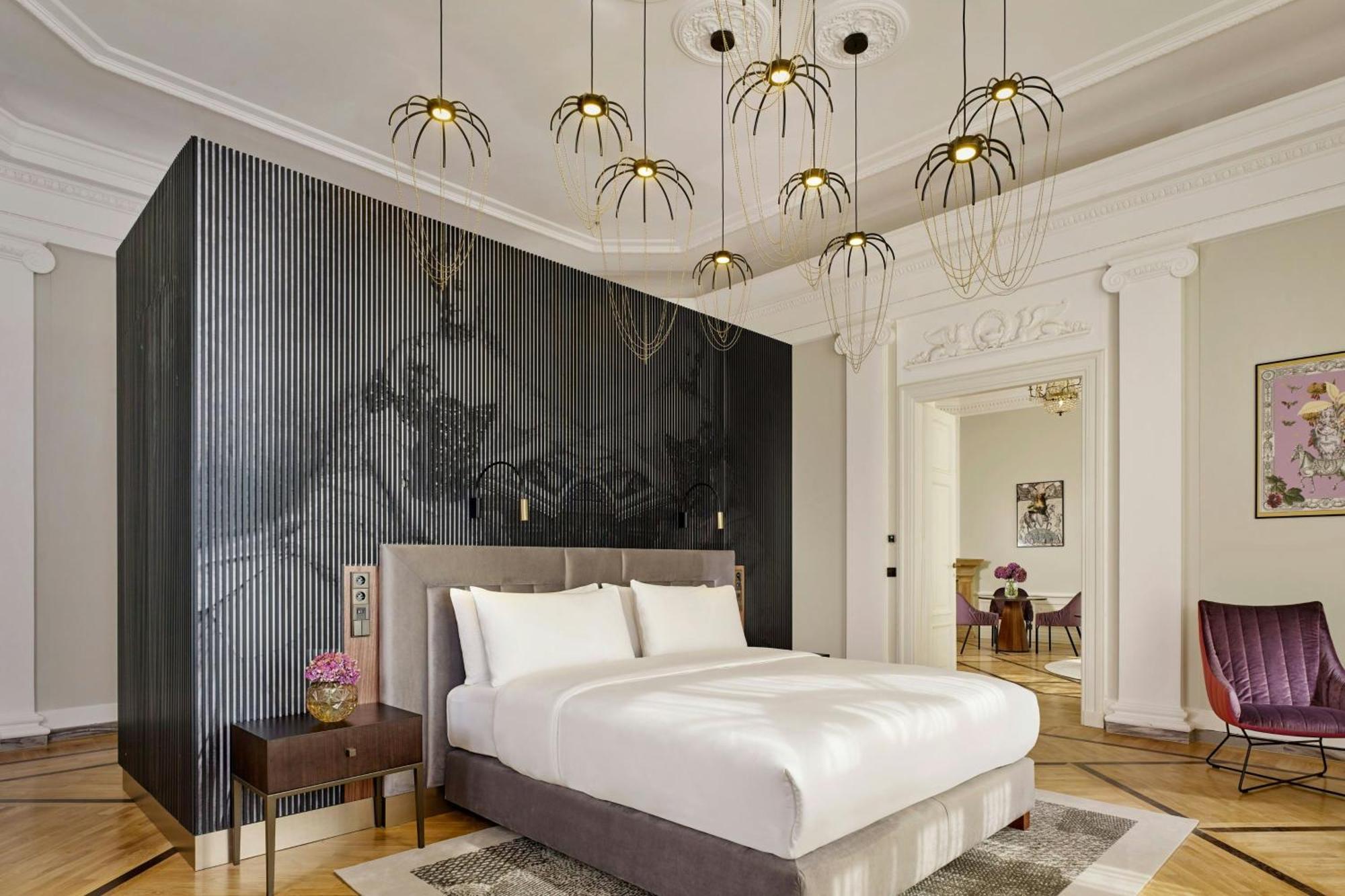 Verte, Warsaw, Autograph Collection Warszawa